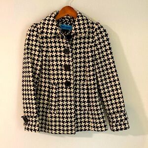 Me Jane S Black/White Button Coat
